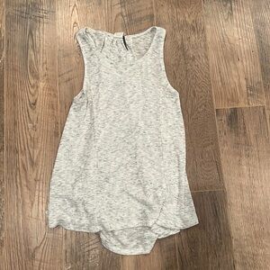 AKEMI + Kim Woman’s Gray Tank Top Size Small